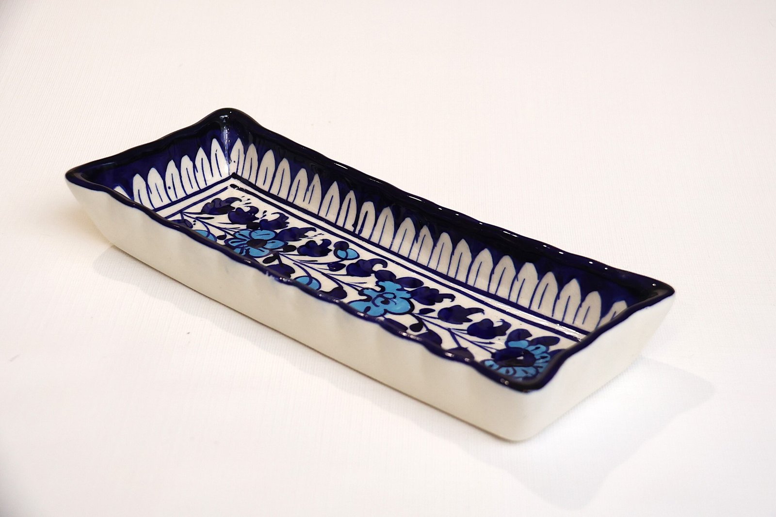 The Katoch Serving Dish (Medium, Rounded Edge)
