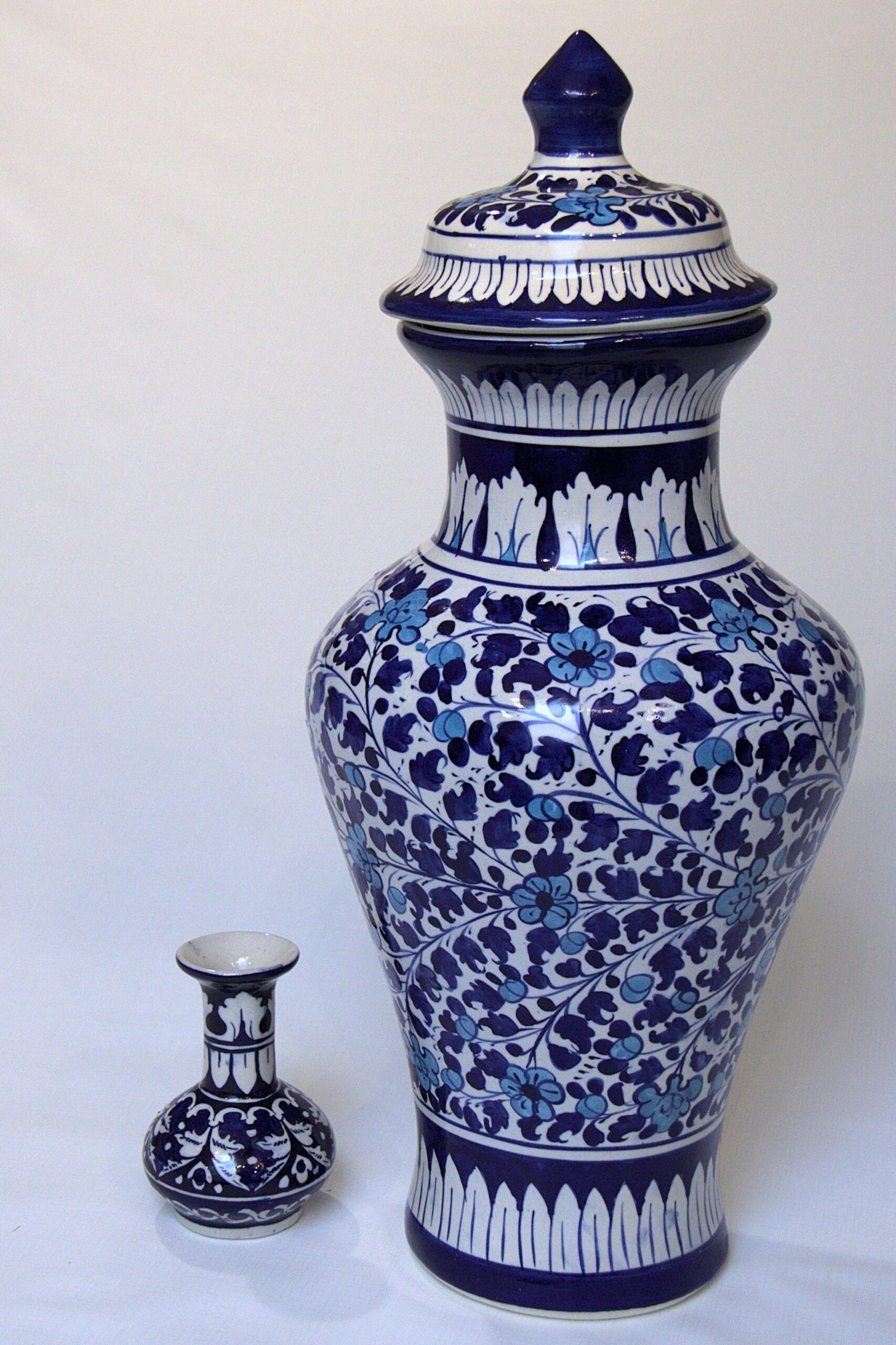 The Khalji Vase & Lid - Image 2