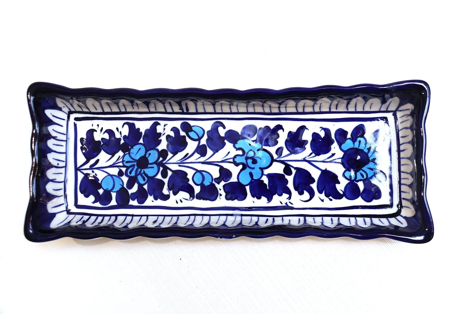 Katoch Serving Dish (Long, Pointed Edge)